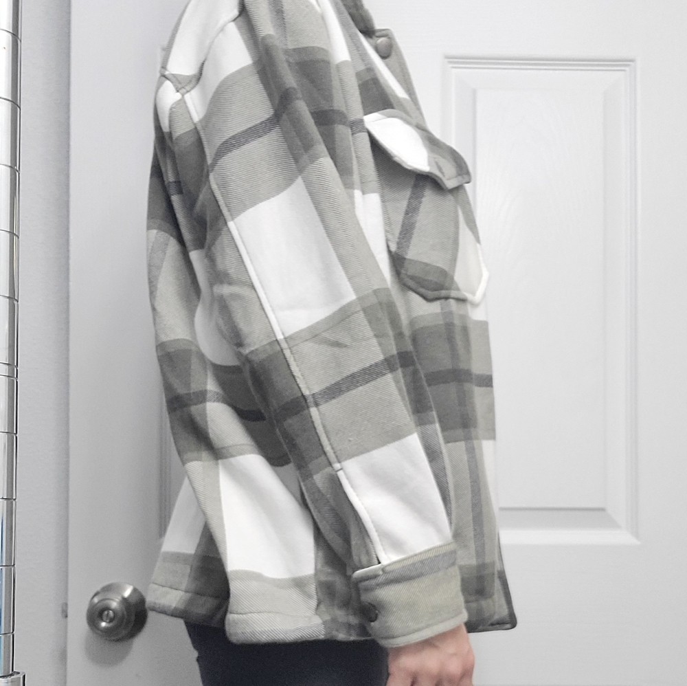 Check Shacket - Picture 9 of 11